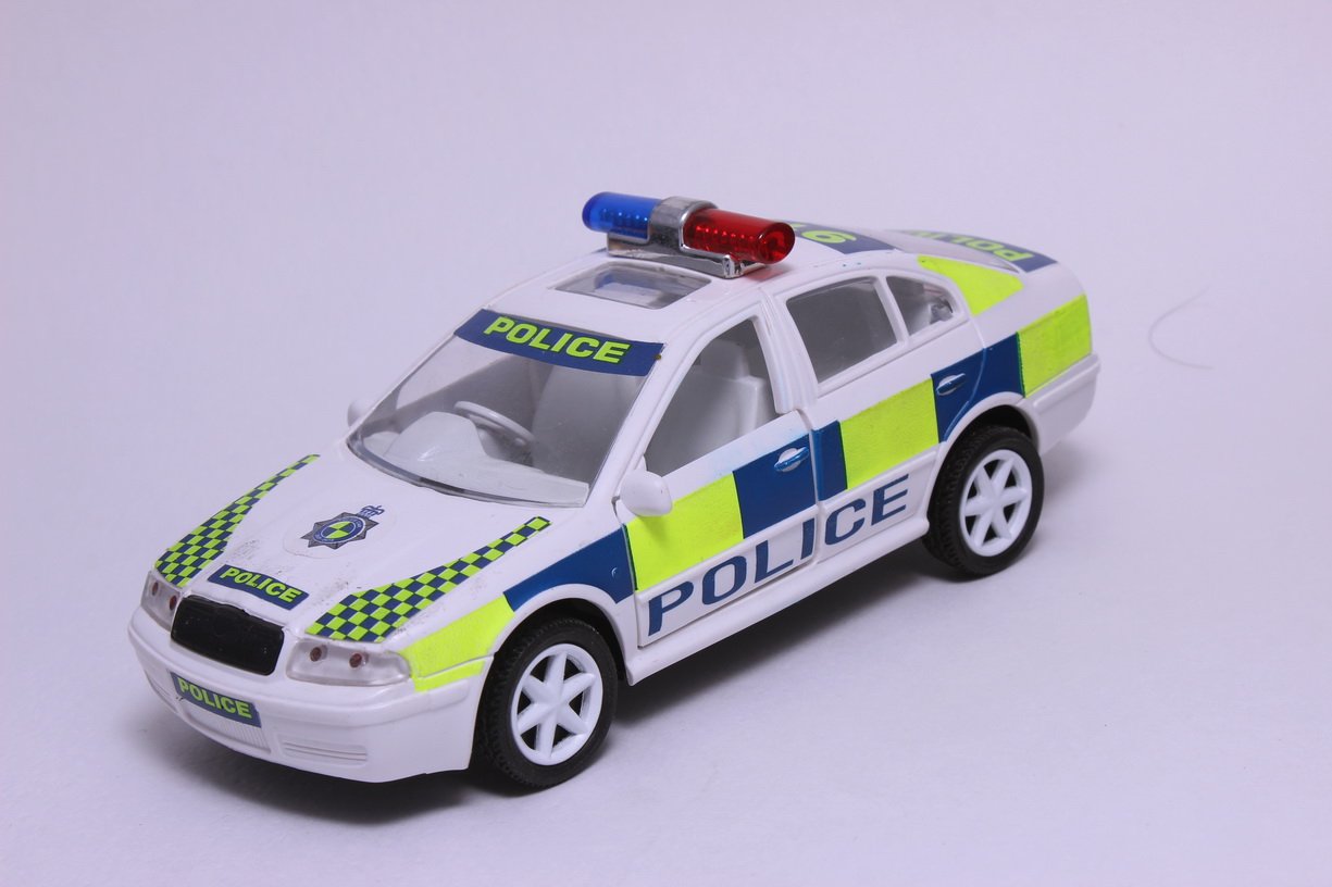 Centy Toys Hot Pursuit UK Police (Color May Vary) - MRGTOYS